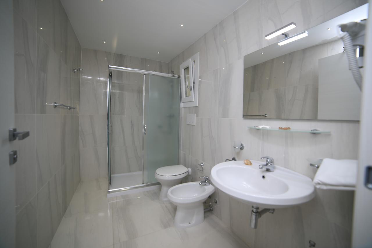 White Aurora Rooms Porto Cesareo Ngoại thất bức ảnh