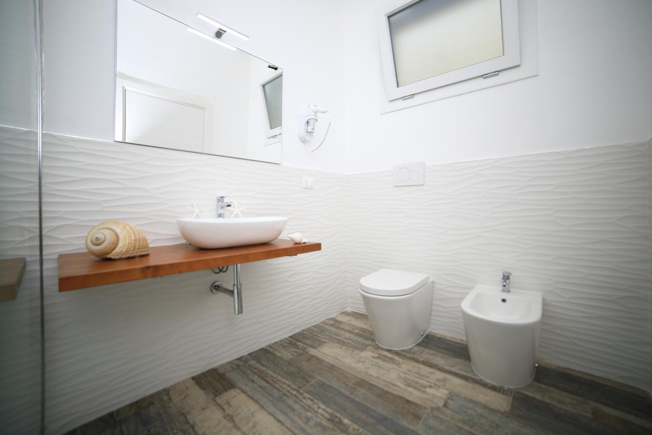 White Aurora Rooms Porto Cesareo Ngoại thất bức ảnh